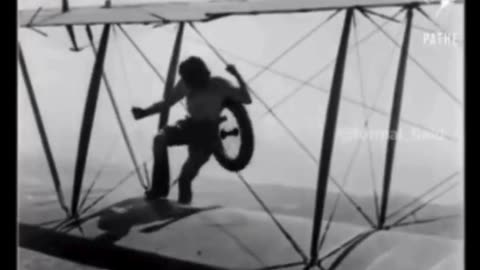 Gladys Ingle - Female Daredevil Changes Airplane Tire Mid Flight in 1926