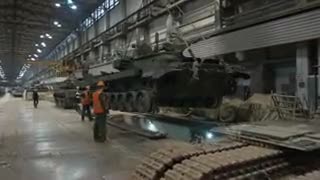 Medvedev inspected the work of "Uralvagonzavod" for the production of new tanks.