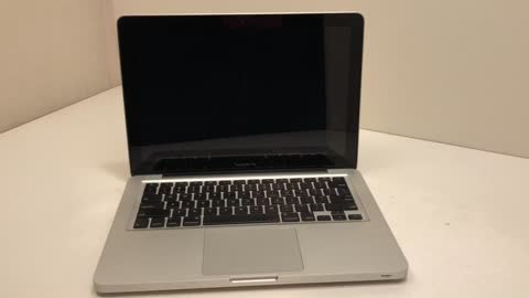 Macbook Pro A1278 late-2011 OSX 10.15 Catalina boot-up