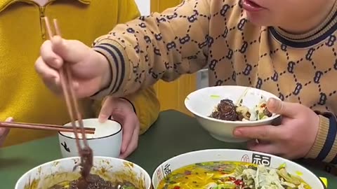 Funny couple eating mukbang top trending 2024