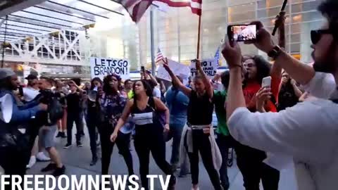 NYC: Hundreds of Protesters chant "Defund the Media" at New York Times Building
