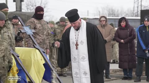 Families in mourning as Ukrainian soldiers are buried in Dnipro