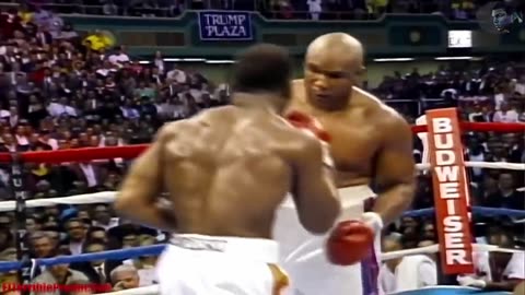 Evander Holyfield vs George Foreman | Classic Battle Boxing Full Fight Highlights | 4K Ultra HD