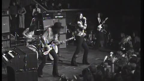 01 Deep Purple - Live At KB Hallen, Copenhagen, Denmark 1972