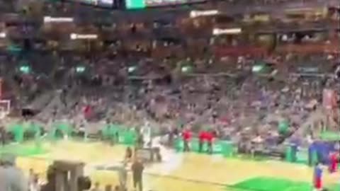 L' allarme di emergenza alla partita dei Celtics ha scosso tutti 😎