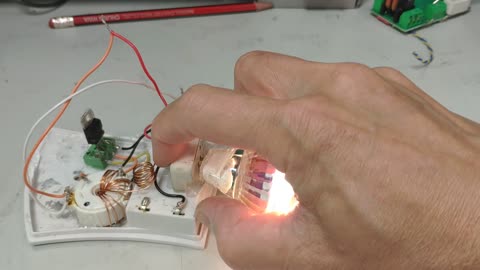 AA1.2V joule thief run 12V LED light