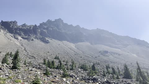 Hiking the MAGICAL Three Fingered Jack Alpine Zone – Central Oregon – 4K