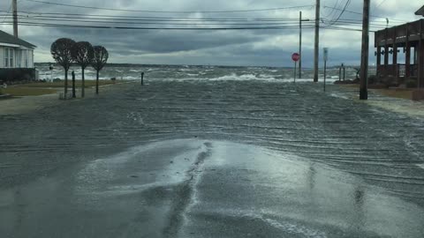 Tidal surge storm