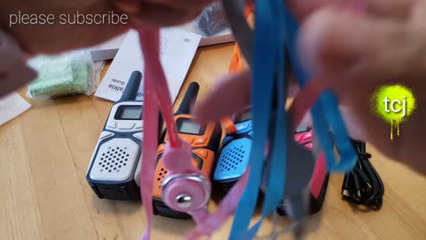 Unboxing walkie-talkie by funkiddo