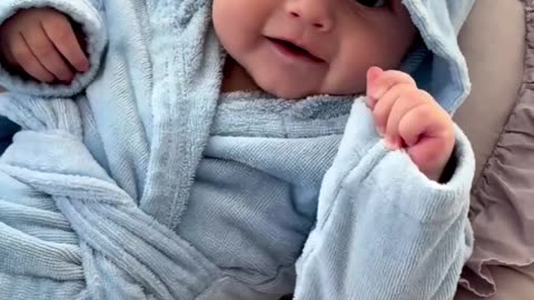 Funny Baby Videos - Adorable Chubby Baby Moments 1.5K