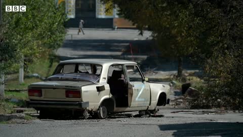 Russia continues to shell newly-liberated city after Ukraine's counter-offensive – BBC News