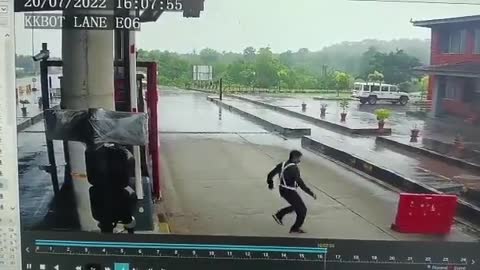 WARNING GRAPHIC: Ambulance Accident at a Toll Booth in India