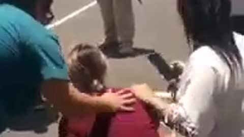 Police Attack Desperate Parents Wait Outside Robb Elementary School in Uvalde, Texas