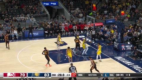 Dejounte Murray finishes the 1st half with 22 PTS in Indy! ATL-IND