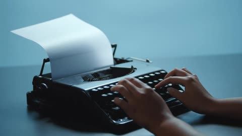 ASMR Typing on a Typewriter