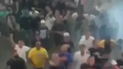 Italians storming the mall that was asking people for their jab passport