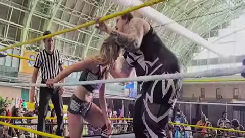 Big women wrestling || WWE || ninja fight || big butt women || exposing.
