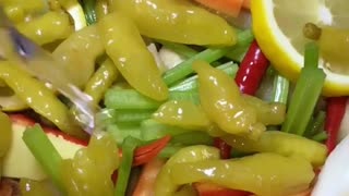 How to make chicken feet with pickled pepper