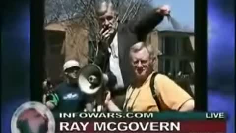 Ray McGovern Interview: Hillary Talks Freedom, Ray Bloodied by Police!
