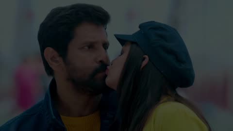 Saamy² - Pudhu Metro Rail Video Chiyaan Vikram, Keerthy Suresh DSP