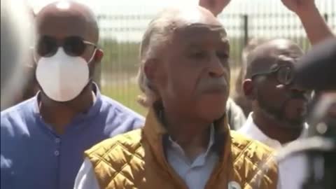 Al Lying Sharpton Heckled BADLY At Texas Border: "Nobody Wants You In Texas!"