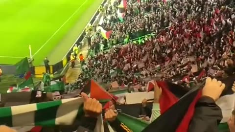 ►🇺🇸🇵🇸🇵🇸🍀THOUSANDS Celtic club fans DEFY warnings, sing and display solidarity flags with Palestine