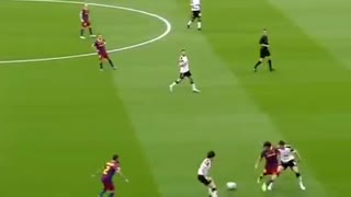 Asi jugaban Dani Alves y Messi en el Barcelona