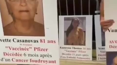 The French with photos of relatives who have died from the vaccine !!
