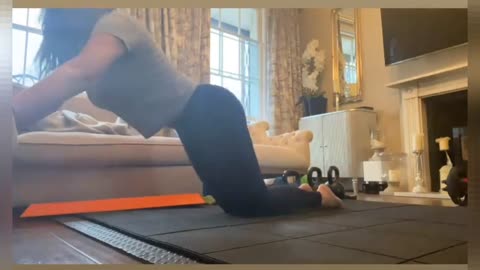 Carol Vorderman Workout - Booty