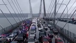 Massive 2500 car Trump parade on Tappan Zee bridge New York