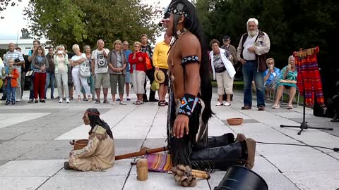 Peruvian Artist Alexandro Querevalú Performs The Last Of The Mohicans