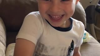 Toddler Sings 'What A Wonderful World' In A Raspy Voice