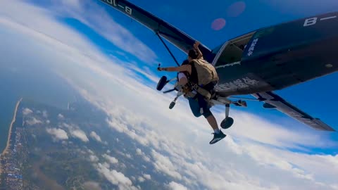 Take off with Baiyun; high-altitude tandem skydive