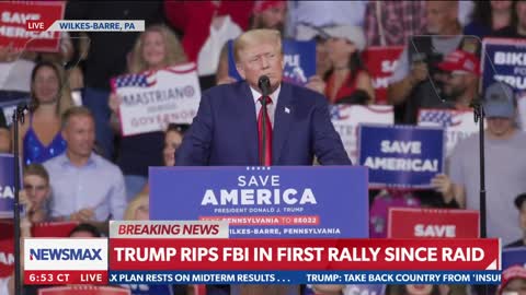 Trump brings up Hillary’s emails and the crowd chants “lock her up”