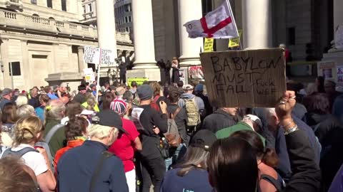 London 17th September 2022 - Debbie of 'Keep it Cash' speaking at the Freedom Rally