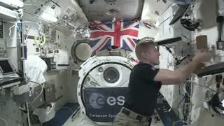 Astronaut shows us how to play ping pong in space!