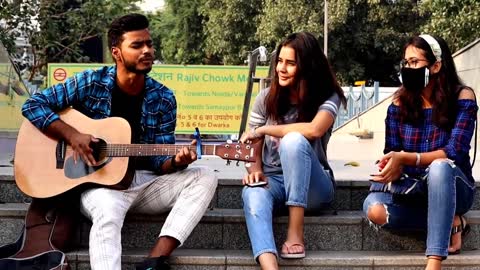 Randomly singing & Awesome Heartbeat Guitar Mashup Delhi cute Girls Prank|Bimlesh singh