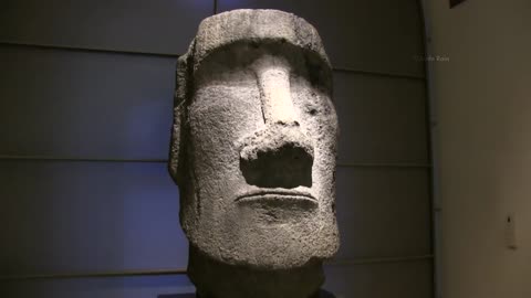 Moai from Easter Island - Louvre Museum