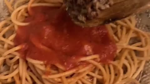 275 calorie red lentil spaghetti lunch idea!