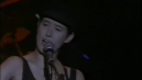 Michelle Shocked - God Is A Real Estate Developer = Live Apollo Theatre Oxford 1989