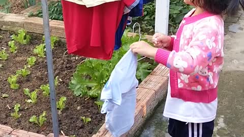 The children do the housework themselves