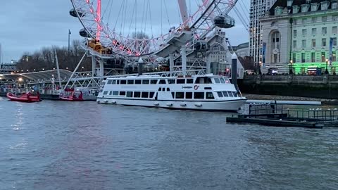 Have you ever been on ferry ⛴ tour in river thames?