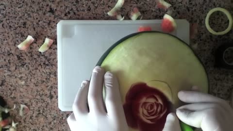 How to make a watermelon carving