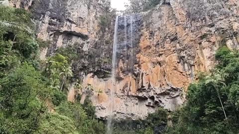 Come See The Waterfalls At QLD Australia