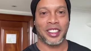 Ronaldinho dio positivo para coronavirus