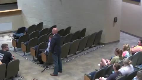 Dr. Sean Brooks at SW Ohio School Board Meeting Talks About "Vaccine"