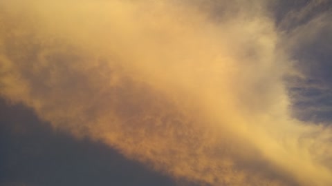 Mysterious clouds in Japan