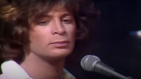 Never Gonna Fall In Love Again - Eric Carmen - mastered ( audio ) ( lyrics in description )