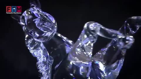 It's amazing to make a horse out of glass