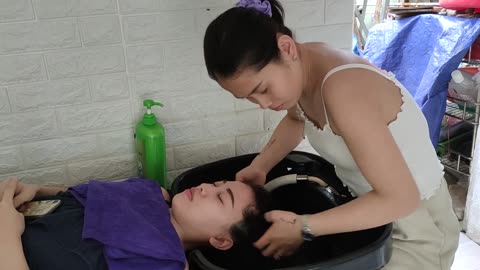 Lyna hair salon massage service